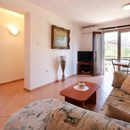 Svoboda 3 Apartment